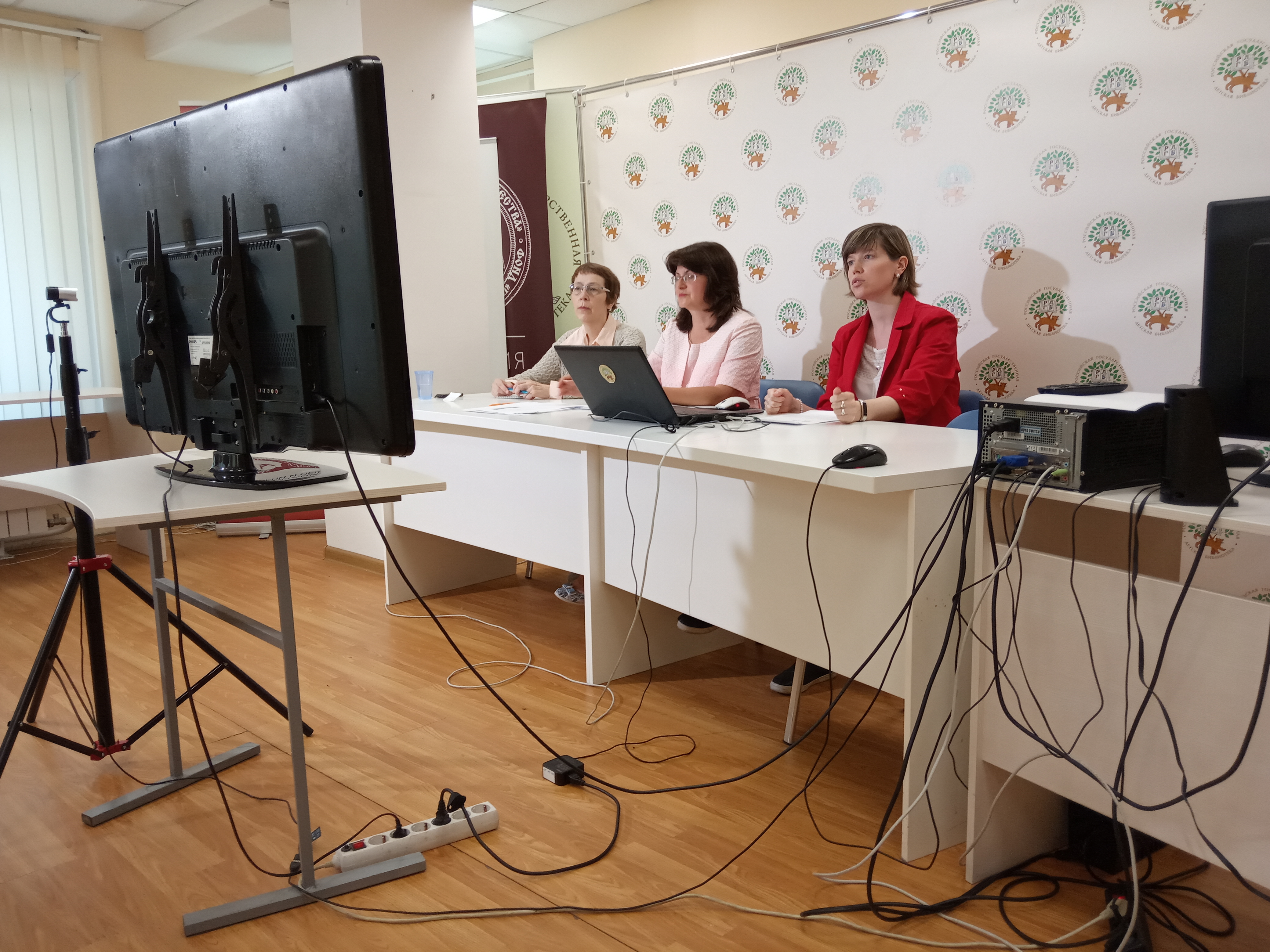 Видеоконференция: новый аспект интернет-безопасности Видеоконференция: новый аспект интернет-безопасности